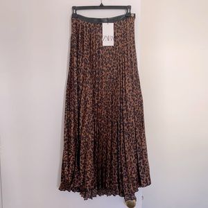 Zara Leopard MIDI skirt